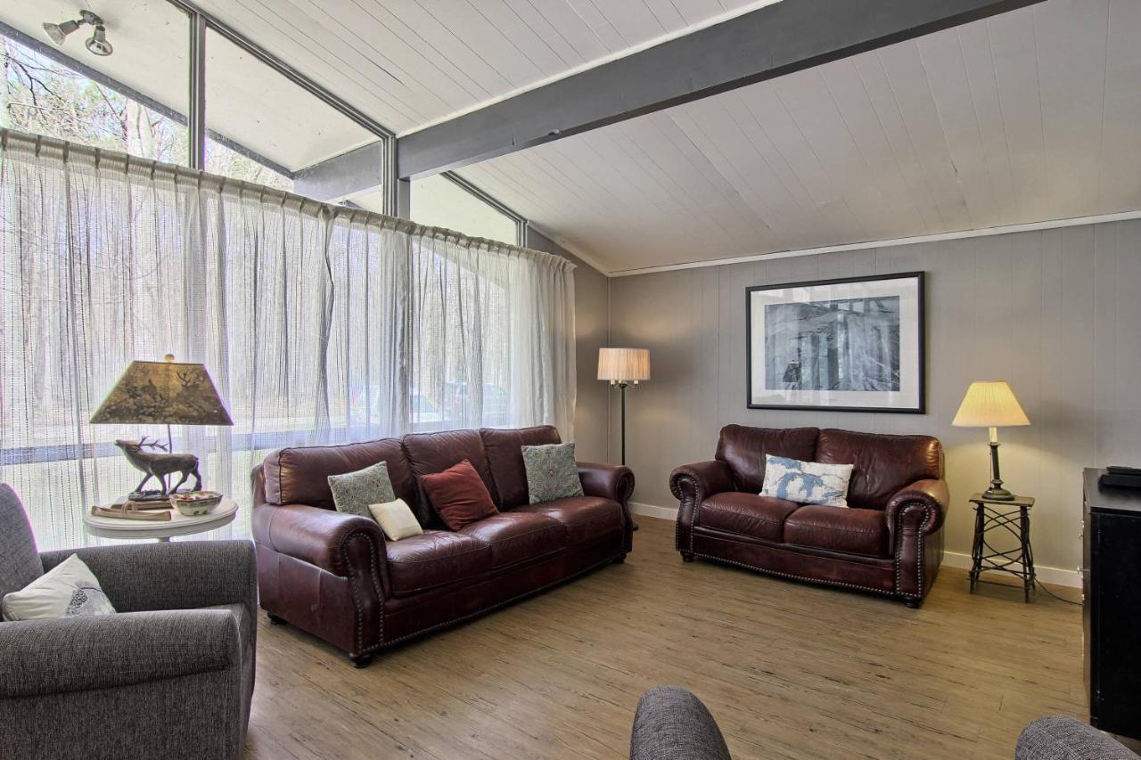 Up North Retreat Villa Charlevoix Exterior photo